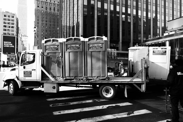 Best Portable bathroom rental  in Bayboro, NC